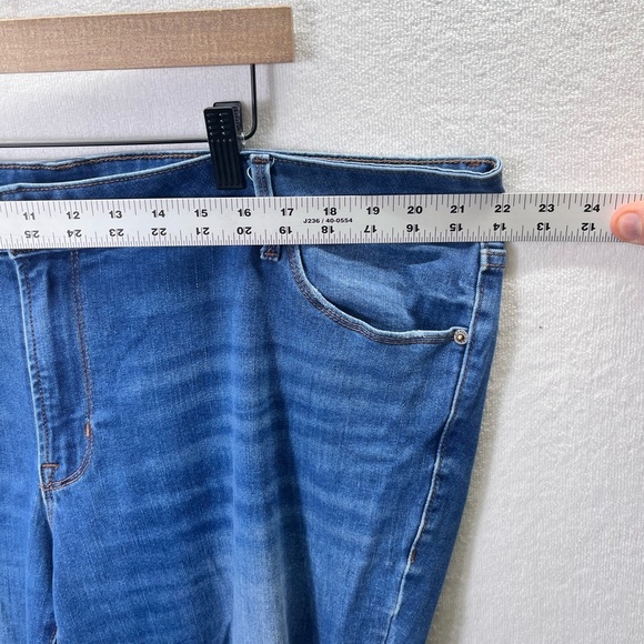 Old Navy Mid Rise Pop Icon Skinny Jeans Womens 22W Plus size Stretch Denim 1959 - Picture 3 of 8
